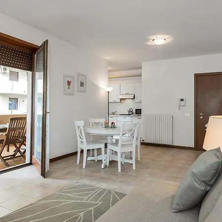 Flats4rent Rita